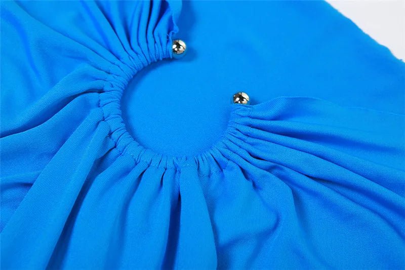 Ensemble deux pièces couture : top bustier épaules nues et jupe taille haute fendue — une silhouette sexy et affirmée au style street - fashion 2025 - Deliora