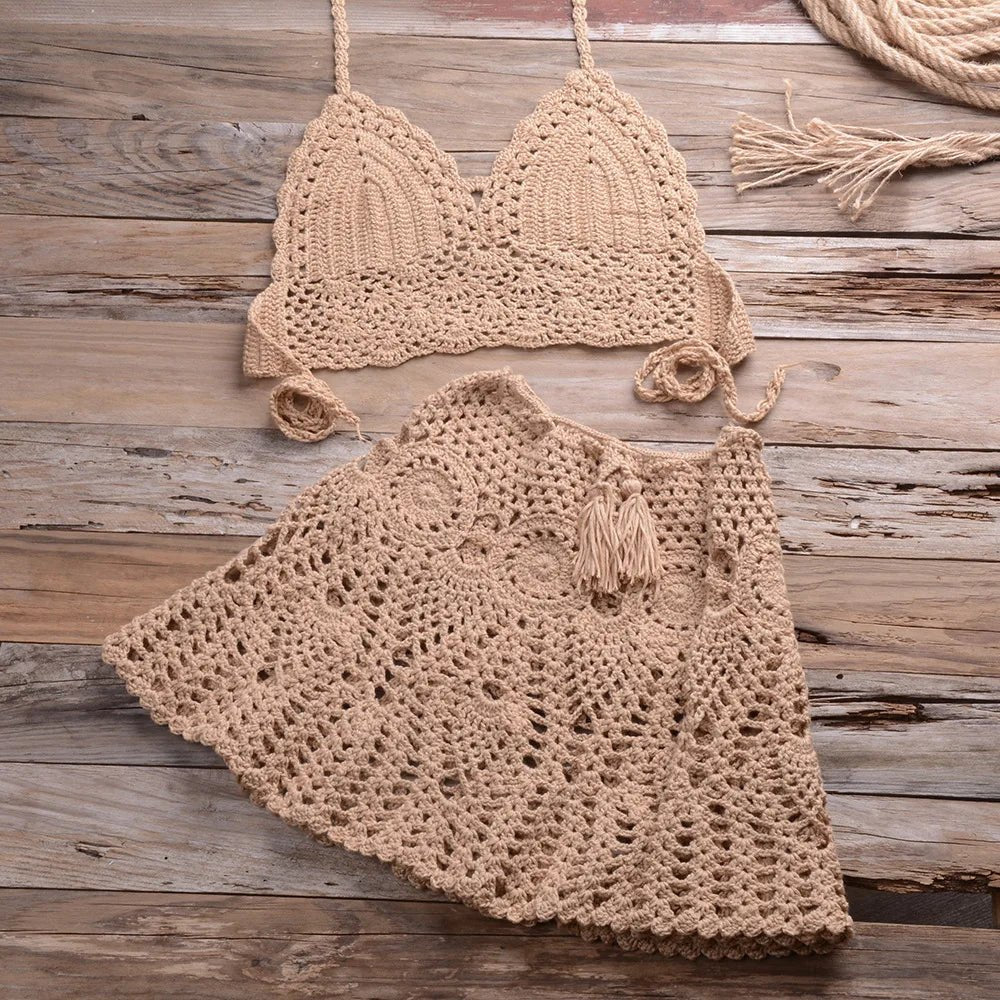 Maillot de bain sexy en tricot pour femme : culotte tanga taille haute et haut crochet ajouré avec jupe coquillage — swimdress chic et tendance plage 2026 - Deliora