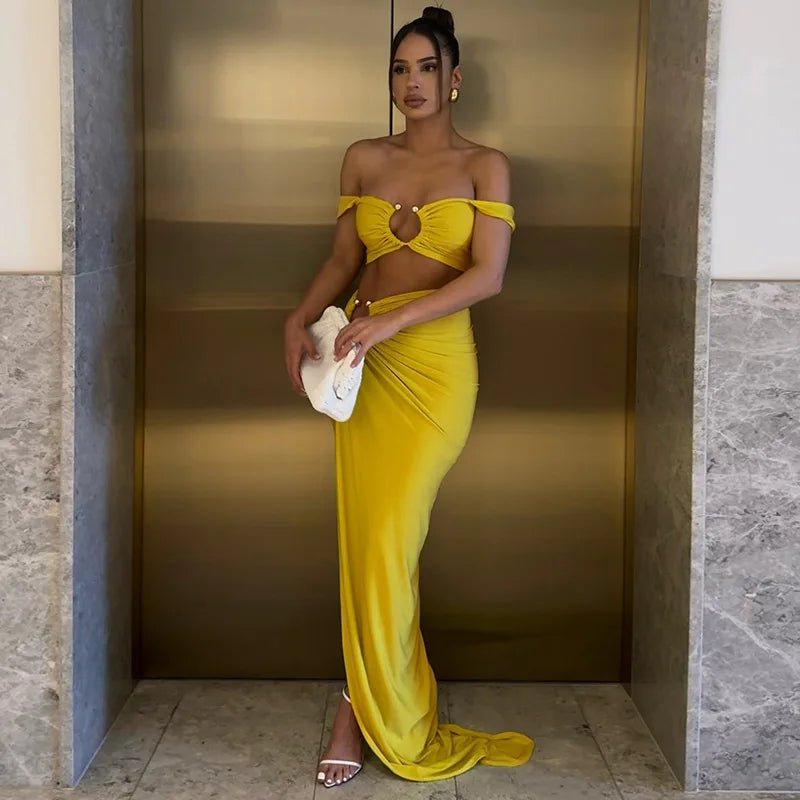 Ensemble deux pièces couture : top bustier épaules nues et jupe taille haute fendue — une silhouette sexy et affirmée au style street - fashion 2025 - Deliora